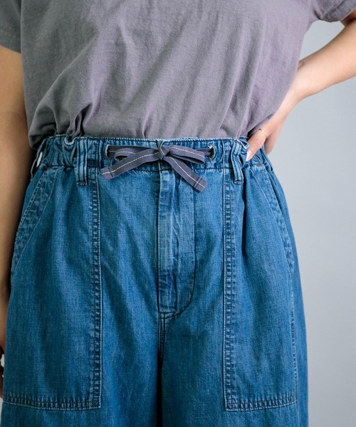 OMNIGOD（オムニゴッド）の「[OMNIGOD womens / オムニゴッド] 6ozデニム パラシュートベーカーパンツ（デニムパンツ・レディース・インディゴブルー・3/2）」の12枚目の写真