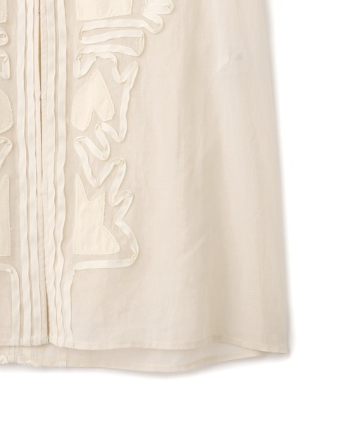 ADAM ET ROPE'(アダムエロペ)の「【EMOELLE】ステッチエンブロイダリーブラウス(シャツ/ブラウス・レディース・ホワイト/キナリ・FREE)」の17枚目の写真