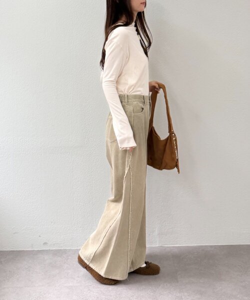 w closet(ダブルクローゼット)の「ワンショルカットソー(Tシャツ/カットソー・レディース・ブラック/アイボリー/ピンク/グレー・FREE)」の10枚目の写真