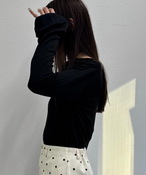 w closet(ダブルクローゼット)の「ワンショルカットソー(Tシャツ/カットソー・レディース・ブラック/アイボリー/ピンク/グレー・FREE)」の16枚目の写真