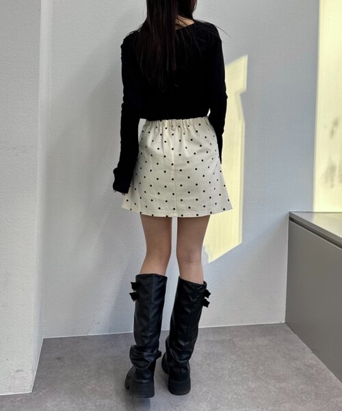 w closet(ダブルクローゼット)の「ワンショルカットソー(Tシャツ/カットソー・レディース・ブラック/アイボリー/ピンク/グレー・FREE)」の19枚目の写真