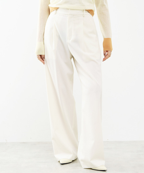 SOFFITTO(ソフィット)の「【A_/エース】≪防しわ・速乾≫サイドラインパンツ(その他パンツ・レディース・ホワイト/キャメル・S/M)」の1枚目の写真