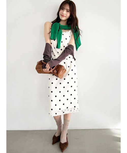 SNIDEL（スナイデル）の「フリルトリムキャミソール（キャミソール・レディース・ドット/ブラック・F）」の6枚目の写真