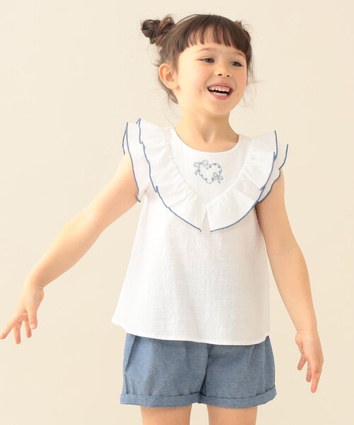 BEAMS mini(ビームスミニ)の「刺繍 フリル プルオーバー セット 2026SS(90~140cm)通学 プチプラ 定番 セットアップ(サロペット/オーバーオール・キッズ・ブルー系その他/オフホワイト・140/120/100/90/110/150/130)」の2枚目の写真