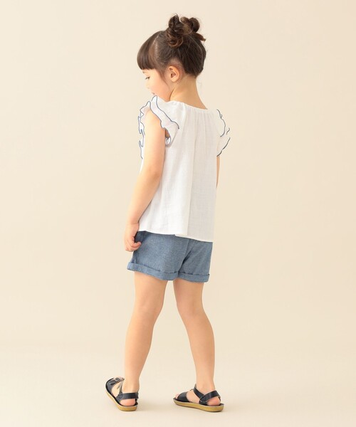 BEAMS mini(ビームスミニ)の「刺繍 フリル プルオーバー セット 2026SS(90~140cm)通学 プチプラ 定番 セットアップ(サロペット/オーバーオール・キッズ・ブルー系その他/オフホワイト・140/120/100/90/110/150/130)」の6枚目の写真
