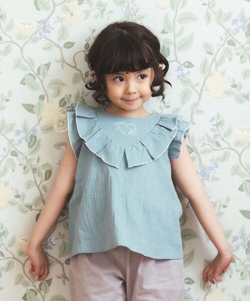 BEAMS mini(ビームスミニ)の「刺繍 フリル プルオーバー セット 2026SS(90~140cm)通学 プチプラ 定番 セットアップ(サロペット/オーバーオール・キッズ・ブルー系その他/オフホワイト・140/120/100/90/110/150/130)」の7枚目の写真