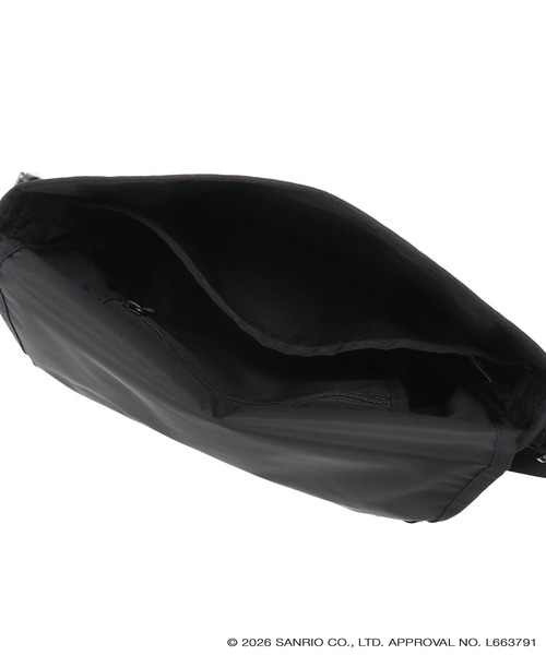 Manhattan Portage（マンハッタンポーテージ）の「CASUAL MESSENGER SLIM BP W/DIV MGNT 500D CORDURA KRM（メッセンジャーバッグ・レディース・ブラック・SMALL）」の9枚目の写真