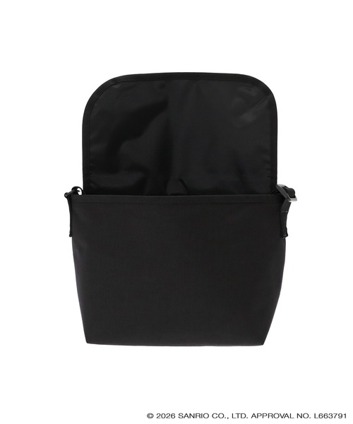 Manhattan Portage（マンハッタンポーテージ）の「CASUAL MESSENGER SLIM BP W/DIV MGNT 500D CORDURA KRM（メッセンジャーバッグ・レディース・ブラック・SMALL）」の11枚目の写真