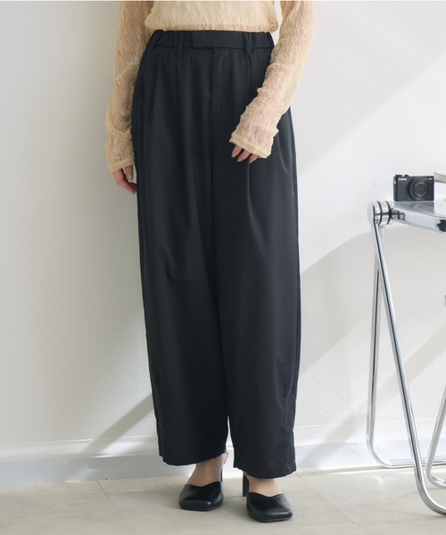 RU.TI.LE(ルチル)の「【RU.TI.LE】タックサーカスパンツ(その他パンツ・レディース・グレー/ライトブルー/ブラック・MEDIUM/LARGE)」の2枚目の写真
