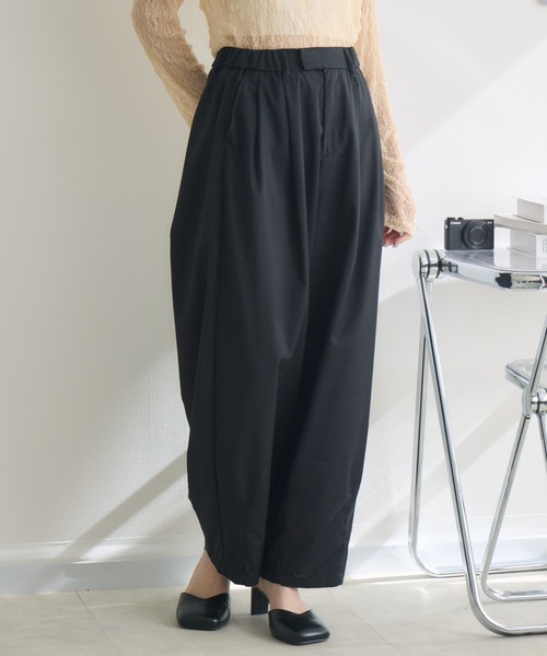 RU.TI.LE(ルチル)の「【RU.TI.LE】タックサーカスパンツ(その他パンツ・レディース・グレー/ライトブルー/ブラック・MEDIUM/LARGE)」の21枚目の写真