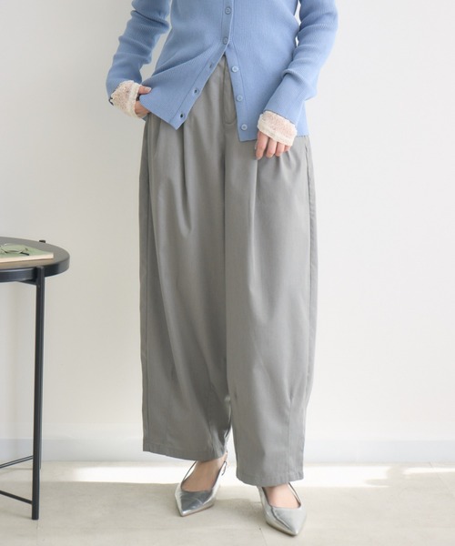 RU.TI.LE(ルチル)の「【RU.TI.LE】タックサーカスパンツ(その他パンツ・レディース・グレー/ライトブルー/ブラック・MEDIUM/LARGE)」の14枚目の写真