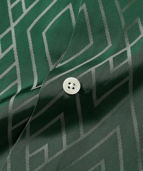 BEAMS PLUS(ビームスプラス)の「Open Collar Cupro Dot Zigzag Pattern(シャツ/ブラウス・メンズ・ネイビー/グリーン・SMALL/LARGE/MEDIUM/X-LARGE)」の11枚目の写真