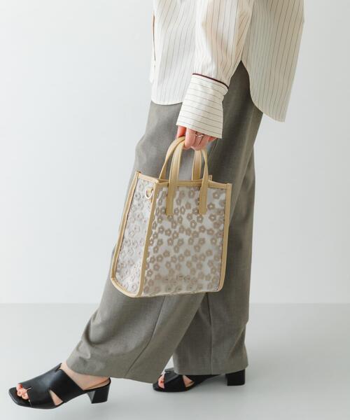 RODE SKO（ロデスコ）の「フラワーシアー2WAYハンドバッグ（ハンドバッグ・レディース・ベージュ/ブラック・ONE）」の7枚目の写真