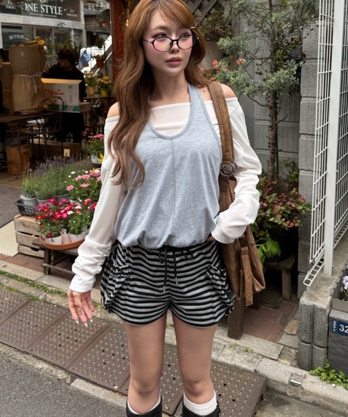 RAY CASSIN（レイカズン）の「ホルターレイヤードオフショルルーズTシャツ（Tシャツ/カットソー・レディース・ブラック/ブラック系その他2/グレー/ブラウン系その他2・FREE）」の9枚目の写真