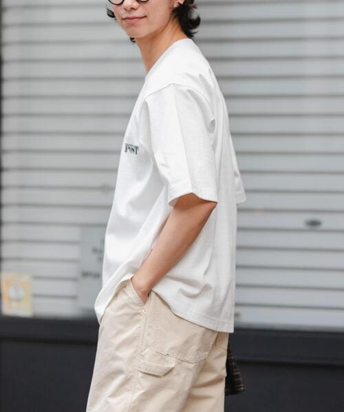 FORK&SPOON（フォークアンドスプーン）の「FORK&SPOON　POSTワンポイントTシャツ（Tシャツ/カットソー・メンズ・オフホワイト/チャコールグレー・5/4）」の6枚目の写真