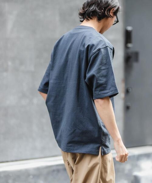 FORK&SPOON（フォークアンドスプーン）の「FORK&SPOON　POSTワンポイントTシャツ（Tシャツ/カットソー・メンズ・オフホワイト/チャコールグレー・5/4）」の11枚目の写真