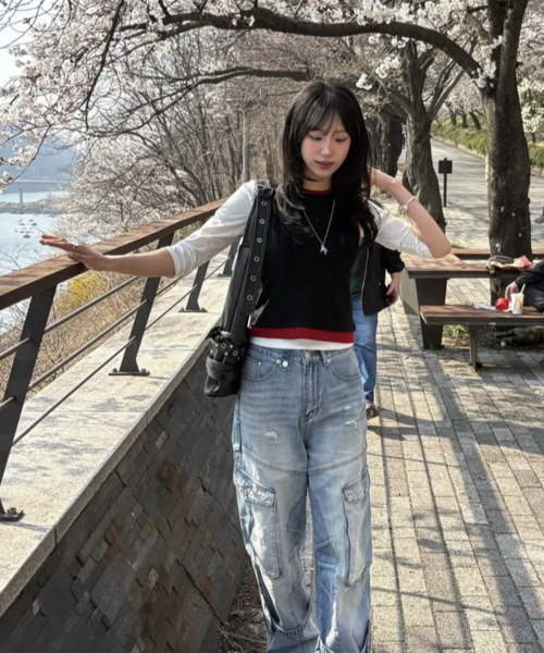 VETEZE（ベテゼ）の「Washed Cargo Denim Detail Pants（デニムパンツ・レディース・ブルー系その他・1/2/3）」の11枚目の写真