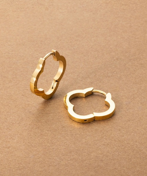 Cream dot.(クリームドット)の「【サージカルステンレス】クローバーモチーフのステンレス製キャッチレスピアス(ピアス(両耳用)・レディース・シルバー/ピンクゴールド/ゴールド・ONE SIZE)」の13枚目の写真