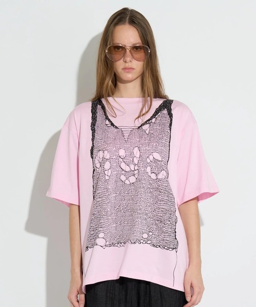 ANNA SUI NYC（アナ スイ エヌ ワイ シー）の「ANNA SUI NYC/アナ スイ エヌワイシー/トロンプルイユプリントビッグTシャツ（Tシャツ/カットソー・レディース・ブラック/ホワイト/ピンク・F）」の3枚目の写真