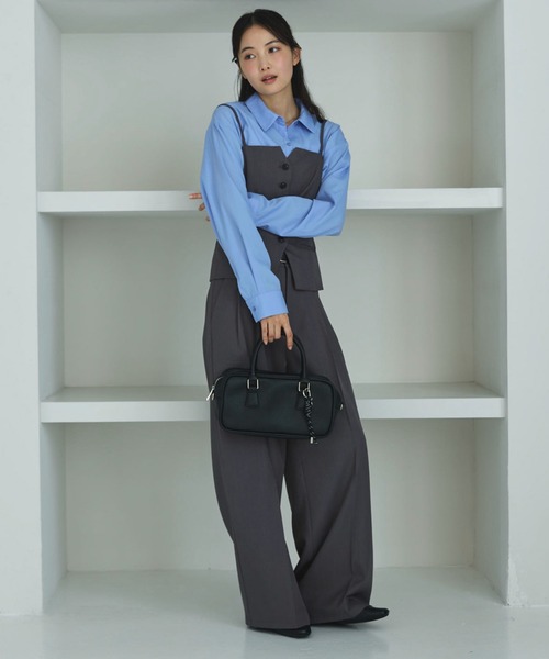 archives（アルシーヴ）の「チャーム付きスクエアボストンバッグ（ボストンバッグ・レディース・アイボリー/ブラック/キャメル・FREE）」の6枚目の写真