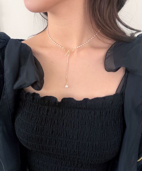 MAJESTIC LEGON（マジェスティックレゴン）の「パール×リボンネックレス（ネックレス・レディース・シルバー/ゴールド・FREE）」の2枚目の写真