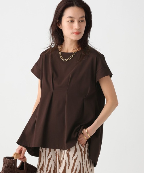 Elura(エルーラ)の「サマ見えタックTシャツ/661803(Tシャツ/カットソー・レディース・グレイッシュベージュ/ブラック/ダークブラウン/ホワイト・FREE)」の3枚目の写真