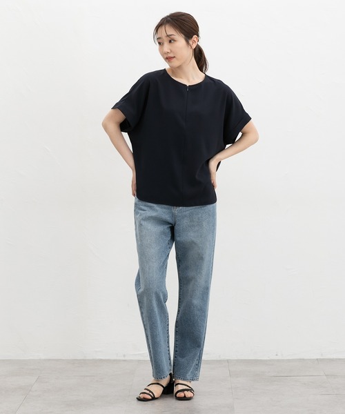 Honeys（ハニーズ）の「【ハニさら・接触冷感】フロントジップブラウス（シャツ/ブラウス・レディース・イエロー/ネイビー/ホワイト/ブルーグリーン・L/LL/M/S）」の15枚目の写真