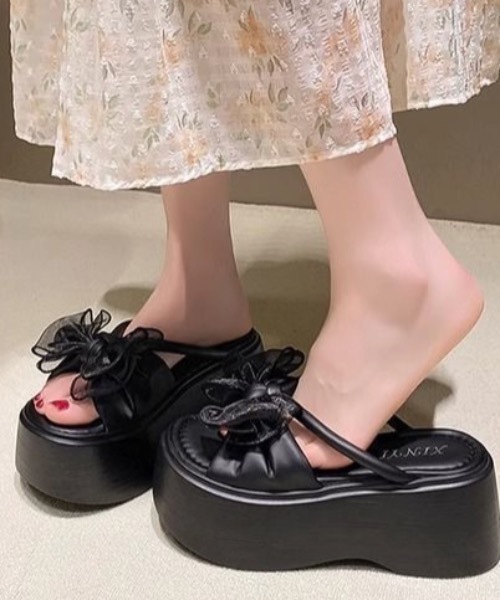 SHEPP(シープ)の「シアーリボン×ボリュームソールサンダル(サンダル・レディース・ホワイト/ブラック・M/L)」の8枚目の写真