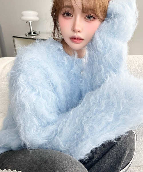 Weavy shaggy knit pullover