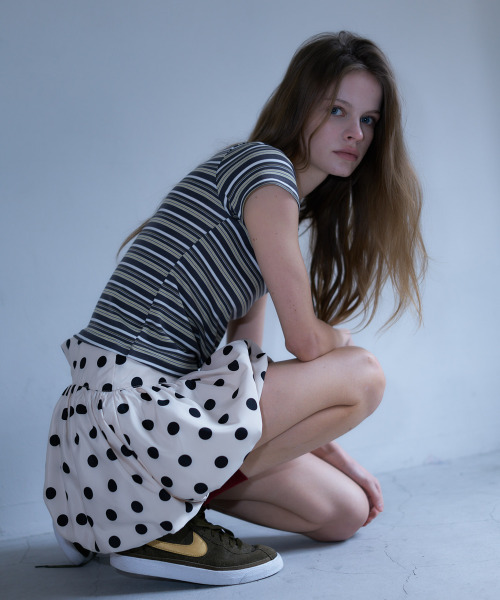 LARTIGENT（ラーティゼン）の「L23 STRIPE SLIM T-SHIRT(CHARCOAL)（Tシャツ/カットソー・レディース・その他・FREE）」の3枚目の写真
