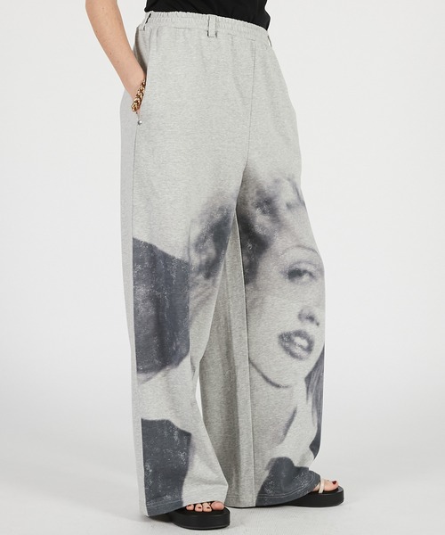 PRANK PROJECT（プランクプロジェクト）の「【2026Summer Pre-Order】フェイスプリントスウェットパンツ / Face Print Sweatpants（スウェットパンツ・レディース・グレー/オフホワイト・36/38）」の13枚目の写真