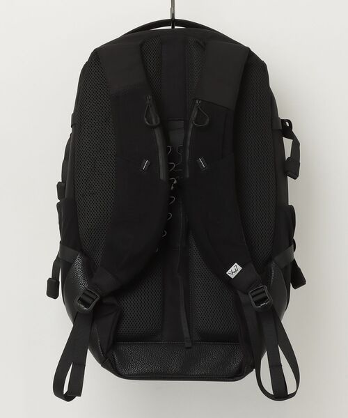CMF OUTDOOR GARMENT（シーエムエフアウトドアガーメント）の「CMF OUTDOOR GARMENT/シーエムエフ アウトドアガーメント　BACKPACKERZ 32 CMF2601-AC08（バックパック/リュック・メンズ・ブラック/グレー・F）」の3枚目の写真
