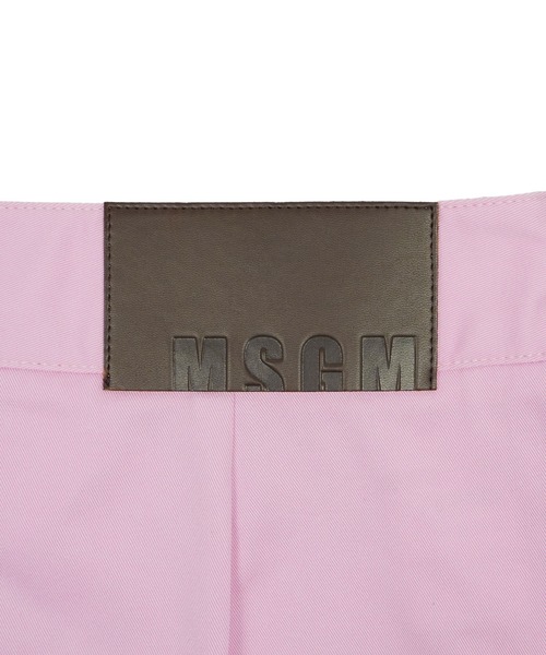MSGM(エムエスジーエム)の「コットンギャバジン クロップドバミューダパンツ(チノパンツ・レディース・ピンク/ベージュ・40)」の5枚目の写真