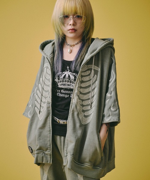 GALFY(ガルフィー)の「【GALFY/ガルフィー】骨が見えしドルマン(パーカー・メンズ・ライトグレー/スミクロ/ホワイト・M/XL/L)」の18枚目の写真
