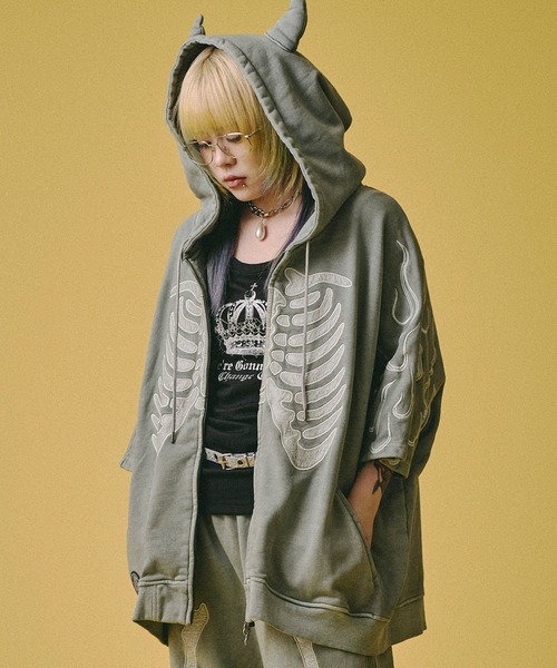 GALFY(ガルフィー)の「【GALFY/ガルフィー】骨が見えしドルマン(パーカー・メンズ・ライトグレー/スミクロ/ホワイト・M/XL/L)」の20枚目の写真