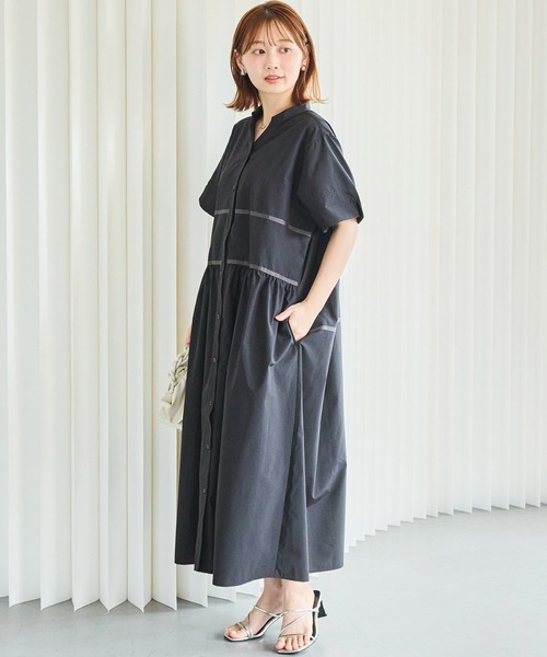 LAVEANGE(ラビアンジェ)の「切替ティアードワンピース|着るだけでサマになる/大人のきれい見え/ロング丈/バンドカラー/半袖/Aライン/ポケット付(ワンピース・レディース・ブラック系その他/ブラック・4L/5L/M/LL/3L)」の5枚目の写真