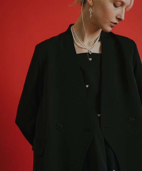 et.UNiVER(エトユニベール)の「Minimal collarless Jacket(ノーカラージャケット・レディース・グレイッシュベージュ/ブラック・FREE)」の11枚目の写真