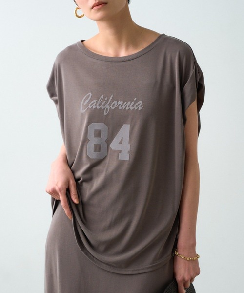 LOUNGEDRESS(ラウンジドレス)の「ナンバリングフレンチT(Tシャツ/カットソー・レディース・モカ/ベージュ/ブラック・FREE)」の2枚目の写真
