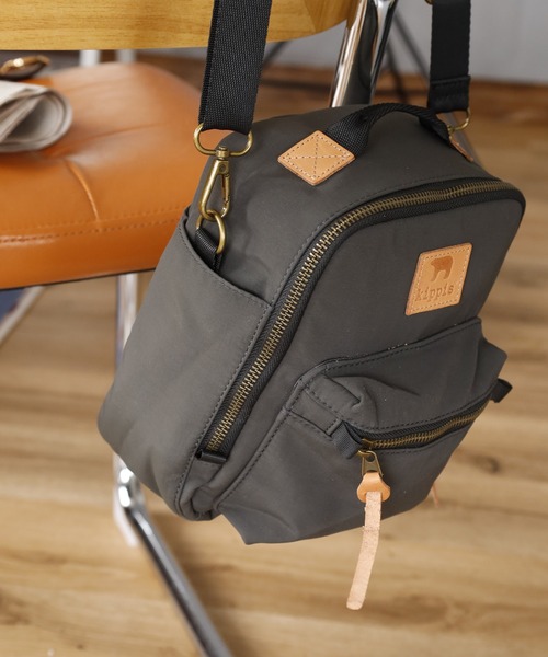 kippis(キッピス)の「kippis 撥水加工スモールショルダーBAG(ショルダーバッグ・メンズ・チャコールグレー・FREE)」の6枚目の写真