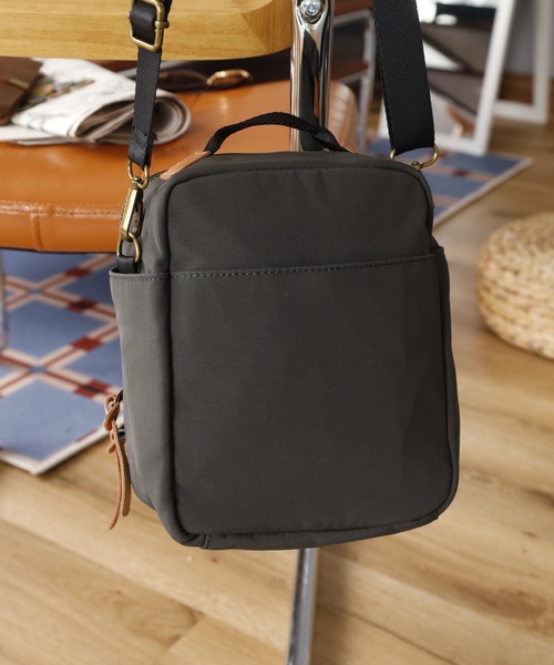 kippis(キッピス)の「kippis 撥水加工スモールショルダーBAG(ショルダーバッグ・メンズ・チャコールグレー・FREE)」の7枚目の写真