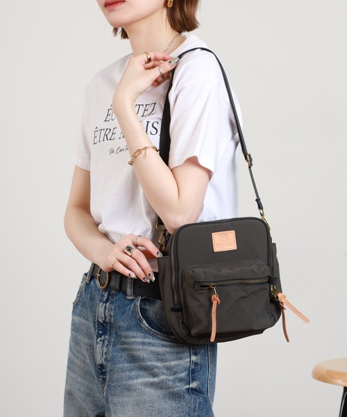 kippis(キッピス)の「kippis 撥水加工スモールショルダーBAG(ショルダーバッグ・メンズ・チャコールグレー・FREE)」の12枚目の写真
