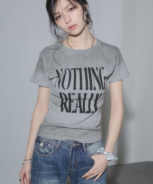 ENVYM(アンビー)の「ペイントロゴコンパクトTシャツ(Tシャツ/カットソー・レディース・グレー/ブラック/カーキ/ホワイト・FREE)」の1枚目の写真
