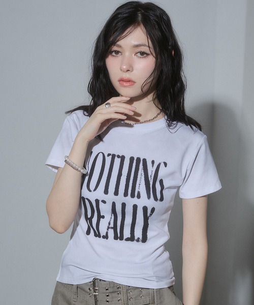 ENVYM(アンビー)の「ペイントロゴコンパクトTシャツ(Tシャツ/カットソー・レディース・グレー/ブラック/カーキ/ホワイト・FREE)」の12枚目の写真