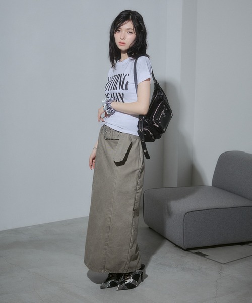 ENVYM(アンビー)の「ペイントロゴコンパクトTシャツ(Tシャツ/カットソー・レディース・グレー/ブラック/カーキ/ホワイト・FREE)」の10枚目の写真
