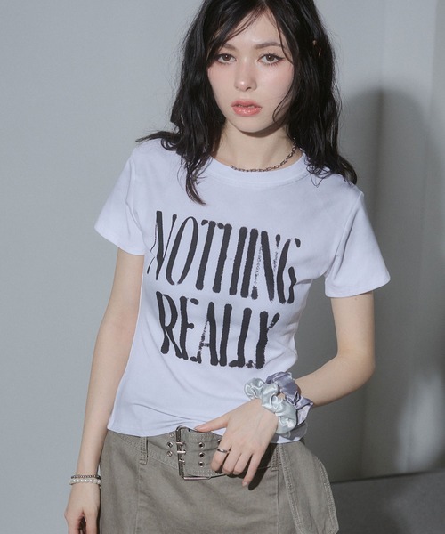 ENVYM(アンビー)の「ペイントロゴコンパクトTシャツ(Tシャツ/カットソー・レディース・グレー/ブラック/カーキ/ホワイト・FREE)」の13枚目の写真