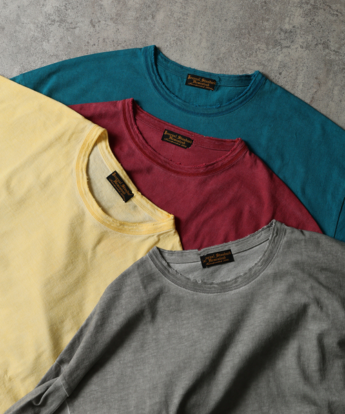 JOURNAL STANDARD J.S HOMESTEAD(ジャーナルスタンダードホームステッド)の「J.S.Homestead / コールド ダイ ダメージ ネック Tシャツ(Tシャツ/カットソー・メンズ・ブルー系その他/イエロー/レッド/ブラック系その他・MEDIUM/LARGE)」の6枚目の写真