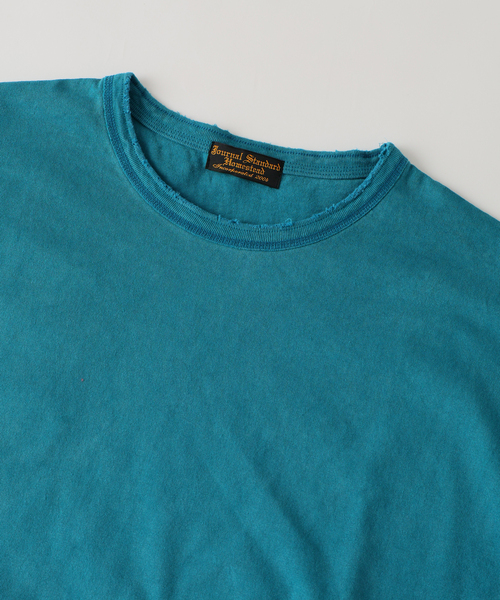 JOURNAL STANDARD J.S HOMESTEAD(ジャーナルスタンダードホームステッド)の「J.S.Homestead / コールド ダイ ダメージ ネック Tシャツ(Tシャツ/カットソー・メンズ・ブルー系その他/イエロー/レッド/ブラック系その他・MEDIUM/LARGE)」の7枚目の写真