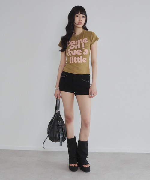 ENVYM(アンビー)の「ピグメントメッセージTシャツ(Tシャツ/カットソー・レディース・イエロー/ブラック/ブルー・FREE)」の9枚目の写真
