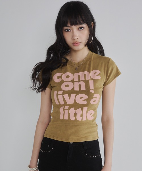ENVYM(アンビー)の「ピグメントメッセージTシャツ(Tシャツ/カットソー・レディース・イエロー/ブラック/ブルー・FREE)」の7枚目の写真