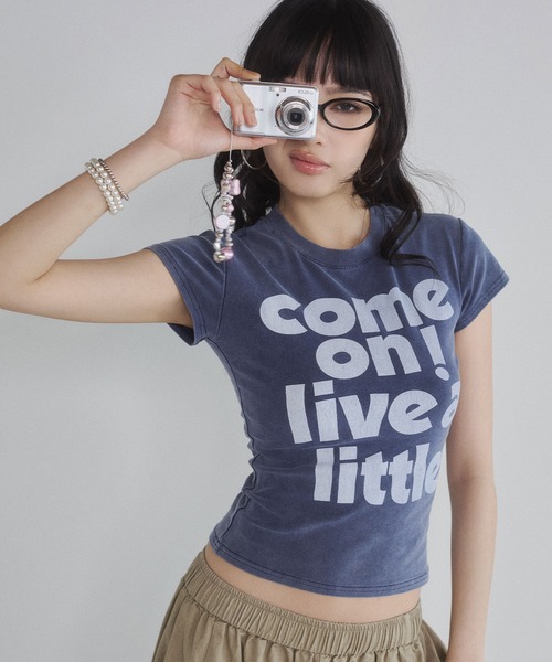 ENVYM(アンビー)の「ピグメントメッセージTシャツ(Tシャツ/カットソー・レディース・イエロー/ブラック/ブルー・FREE)」の18枚目の写真